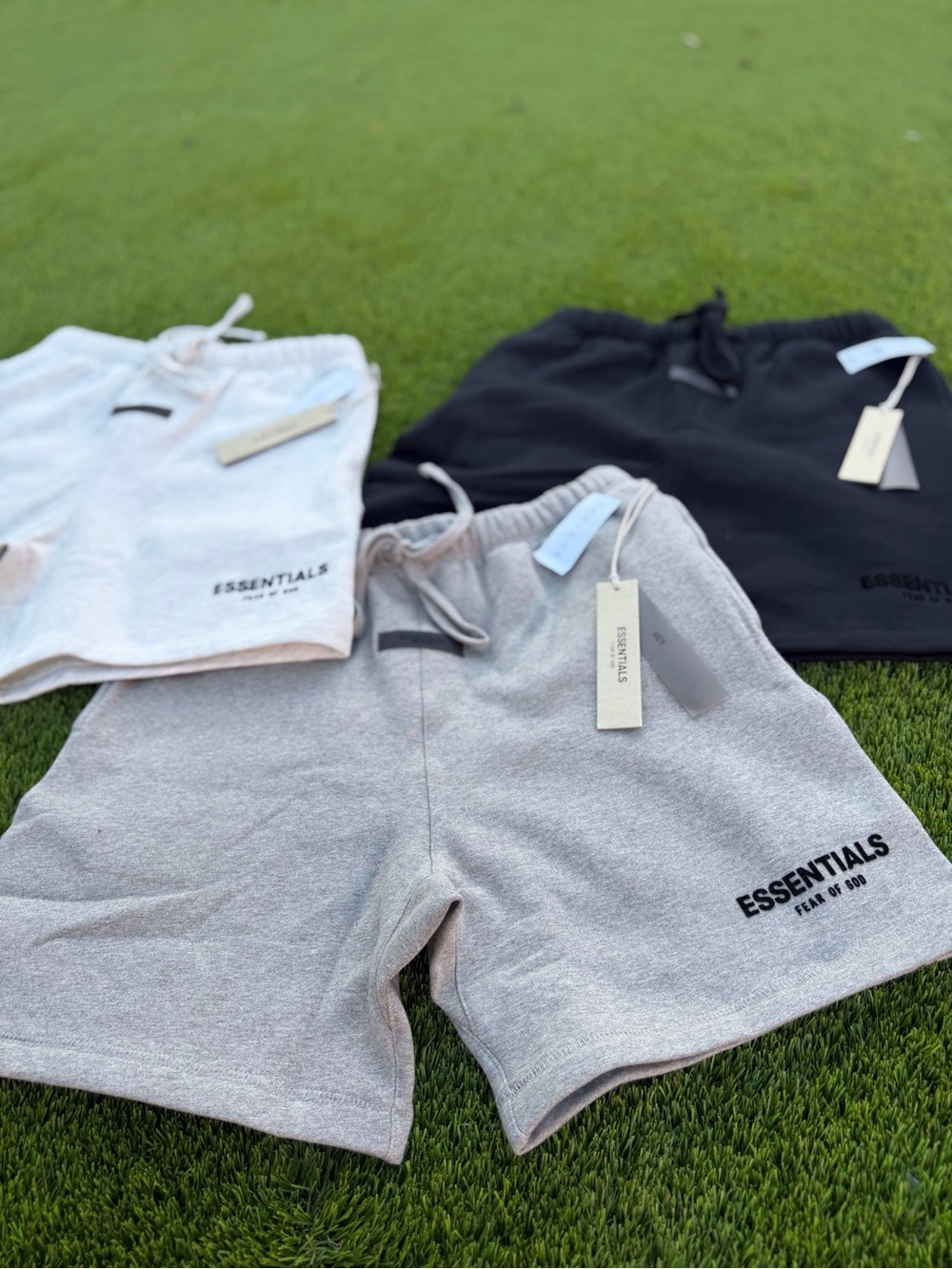 Essentials Men shorts